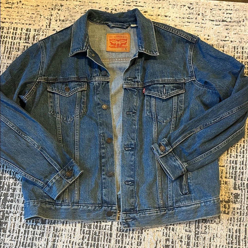 Men’s Levis indigo denim jacket